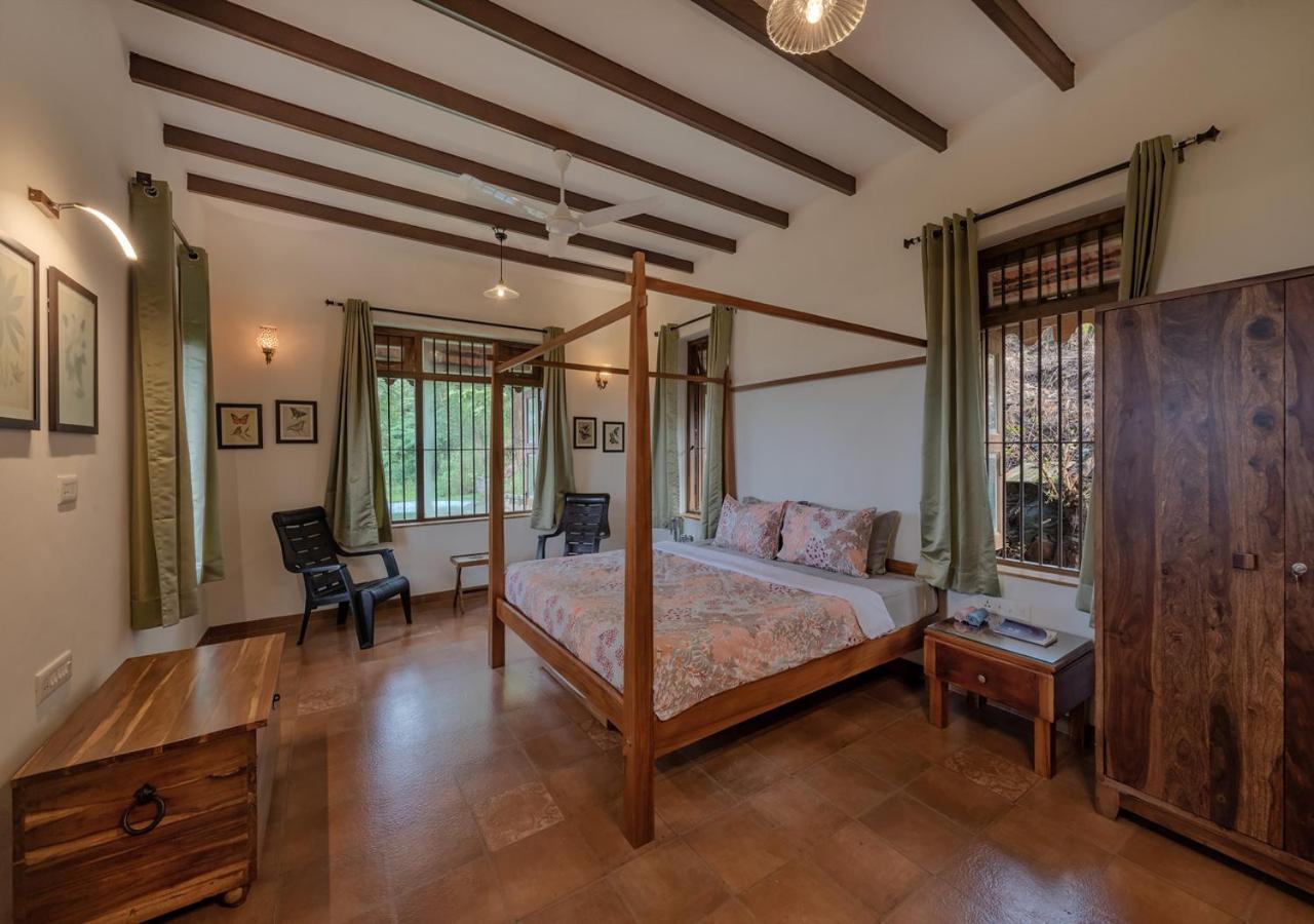 Saffronstays Niramay, Torna-Rajgad - Rustic Pool Villa With A Gazebo And Great Forest Views Marg Asni Esterno foto